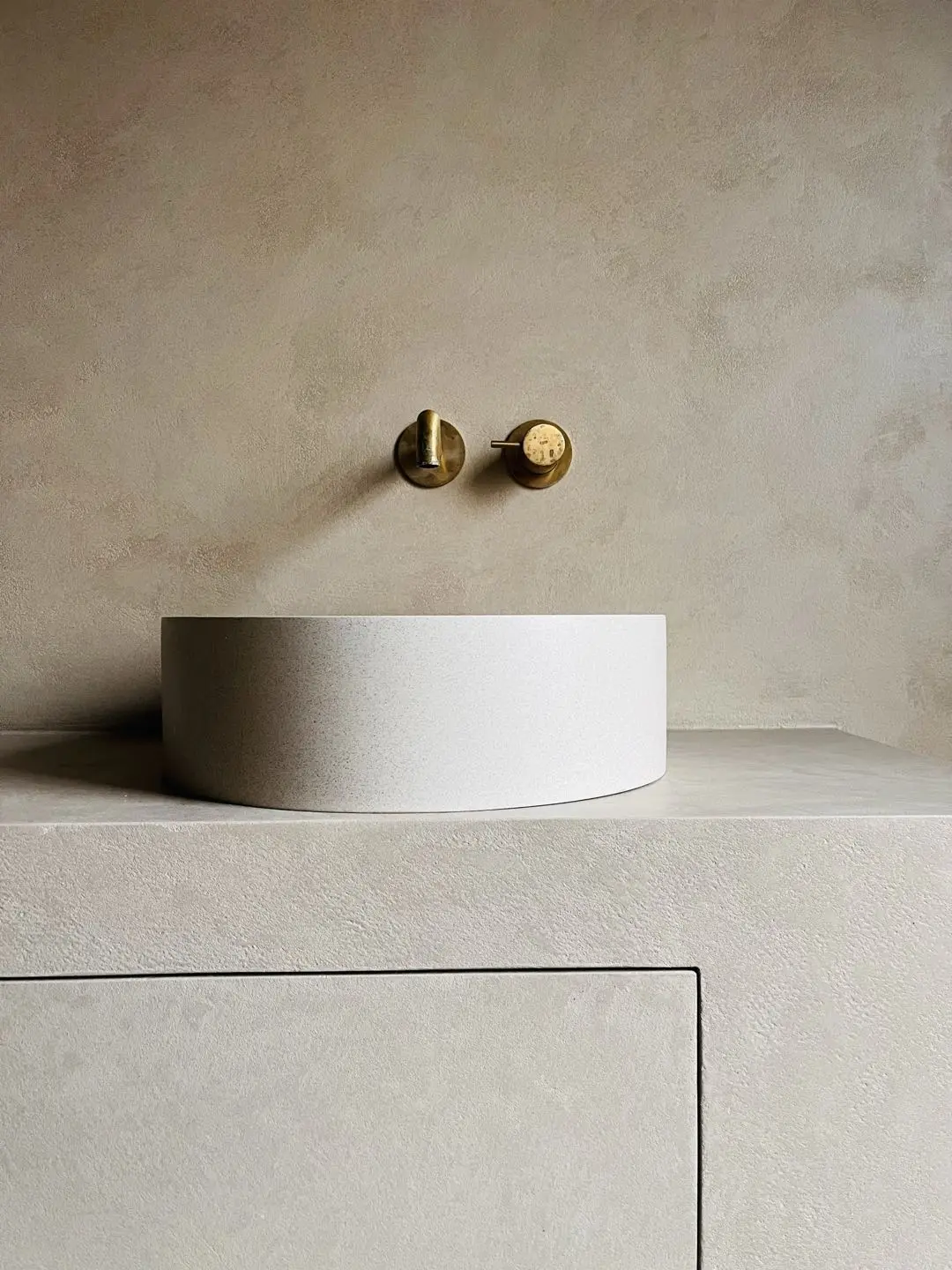 Bathroom Rotterdam · Microcement Quartz Coarse · Entire Bathroom